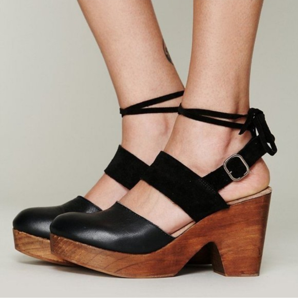 Free People Clogs